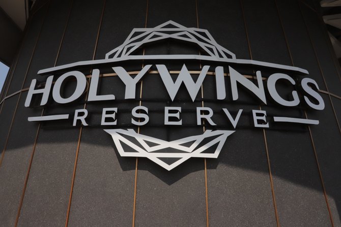 Organisasi Pemuda Islam dan Kristen Gugat Holywings Rp35,5 Triliun, Uangnya untuk Bangun Rumah Ibadah
