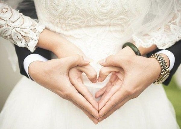 30 Inspirasi Ucapan Selamat Nikah buat Mantan Pacar, Bikin Lebih Plong!