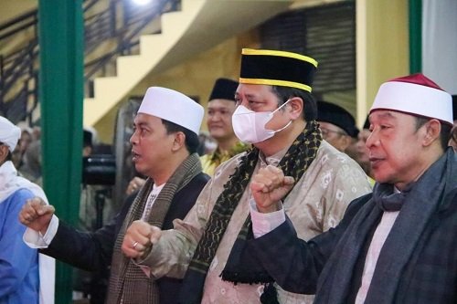 Haul Pondok Buntet, Airlangga Minta Doa Agar Mampu Jaga Tren Positif Perekonomian