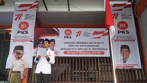 Gelar Upacara HUT ke-77 RI, PKS Kota Bandung Bertekad Jadi Patriot Pelayan Rakyat