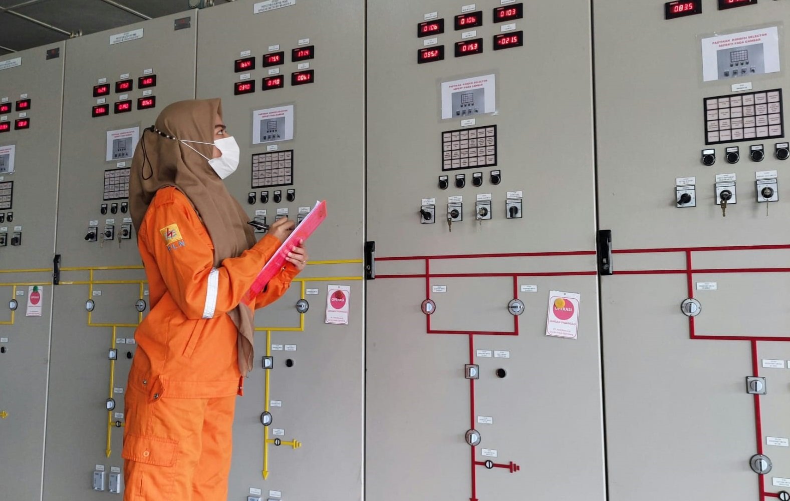 Jelang HUT Ke-77 RI, PLN UPT Bandung Tingkatkan Pasokan Listrik