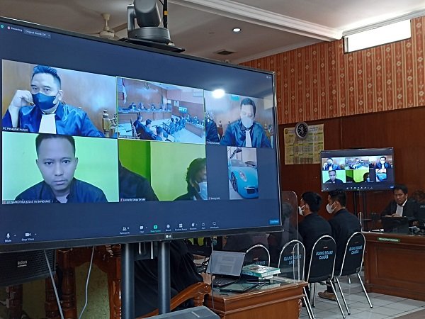 Pengakuan Saksi di Sidang Doni Salmanan, Sempat Ingin Bunuh Diri