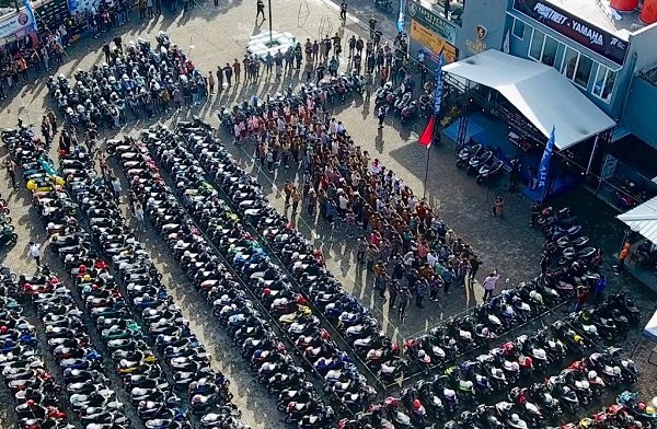 Khidmat Upacara Bendera, Antusiasme 500 Bikers Aerox ikuti Merdeka Ride di Lembang – Bandung