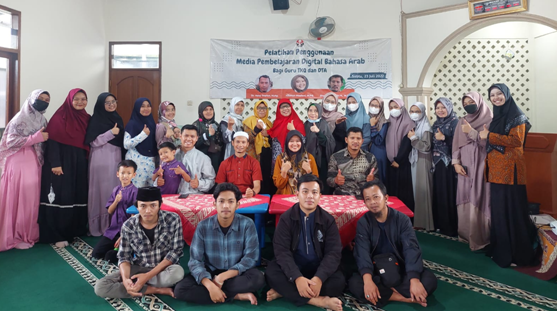 Prodi Pendidikan Bahasa Arab UPI Gelar Pelatihan Penggunaan Media Pembelajaran Digital Bagi Guru TKQ dan DTA