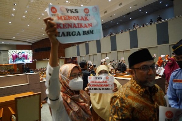 PKS Tolak BBM Naik, Anggota DPR Netty Prasetiyani: PHK di Depan Mata