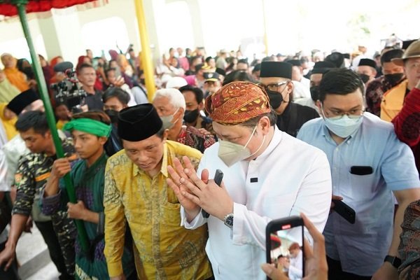 Hadiri Tradisi Yaa Qowiyyu, Airlangga: Berilah Kekuatan Kepada Kami Umat Muslim