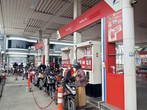 BBM Naik, Serikat Buruh Tak Terima, Tuntut Kenaikan Upah 100 Persen
