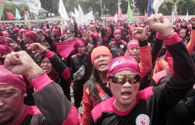 Tuntut Harga BBM Turun, Buruh Bakal Geruduk Istana 4 Oktober