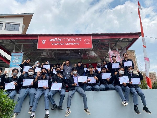 Telkom Bandung Barat Mengadakan ICT Tour