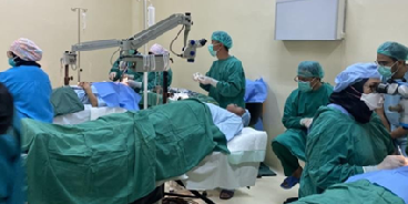 Gandeng RSAU dr. M. Salamun, FK Unisba Gelar PKM Program Edukasi, Pendampingan dan Perawatan Pasien Pasca Operasi Katarak