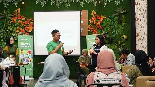 Bulan Inklusi Keuangan, Kredit Pintar Gelar Kelas Pintar Bersama UMKM di Bandung