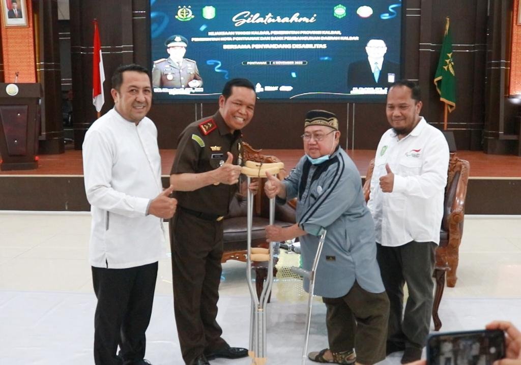 Pecahkan Prestasi, Kajati Kalbar Apresiasi Atlet Disabilitas