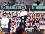 Jokowi Beri Sinyal Pemimpin Berambut Putih
