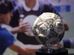 bola tangan tuhan maradona