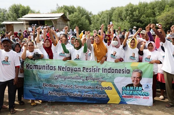 Nelayan Pesisir Indramayu Dukung Ganjar Presiden 2024