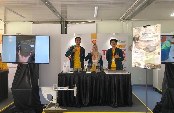 Inovasi Pemanfaatan Limbah Plastik untuk Lapisan Aspal dari Mahasiswa ITB