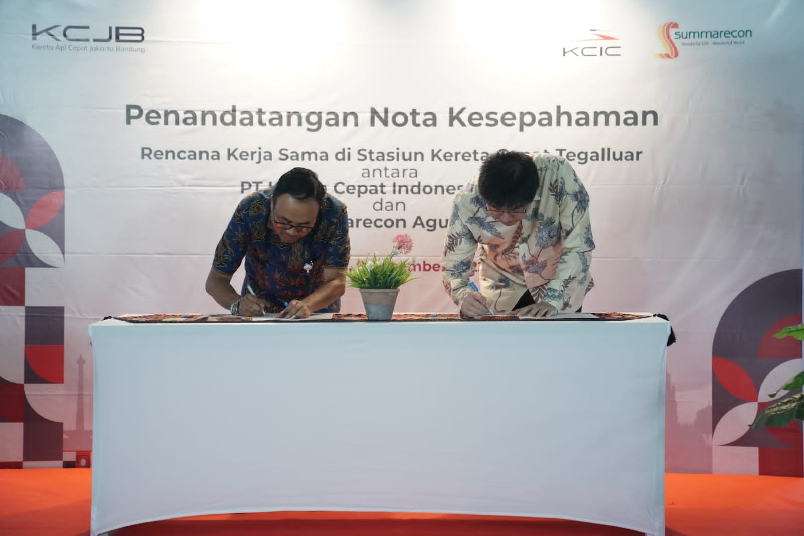Kembangkan Area Sekitar Stasiun Tegalluar, KCIC Sepakati Kerja Sama dengan PT Summarecon Agung Tbk