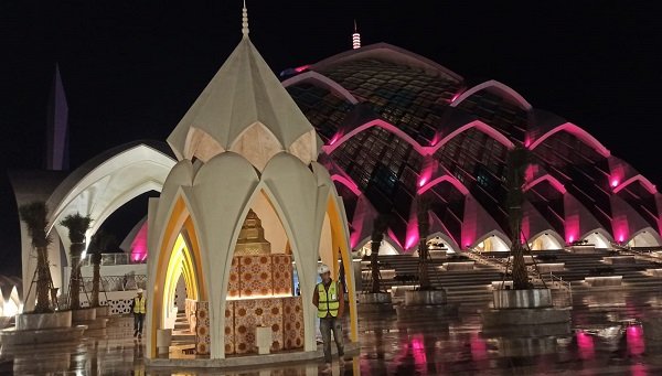 Masjid Al Jabbar Jadi Icon Baru Jabar, Ridwan Kamil Perhatikan Semua Kebutuhan Warga