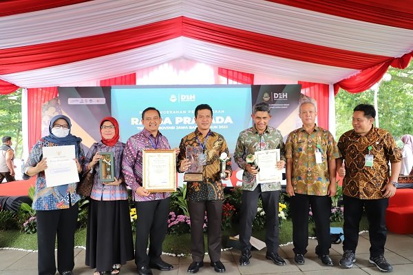 Pemkab Bandung Raih Raksa Prasada Terbaik Jabar 2022