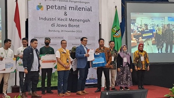 Disperindag Jabar Fasilitasi Merek Hingga Sertifikasi Halal untuk 510 Petani Milenial dan IKM