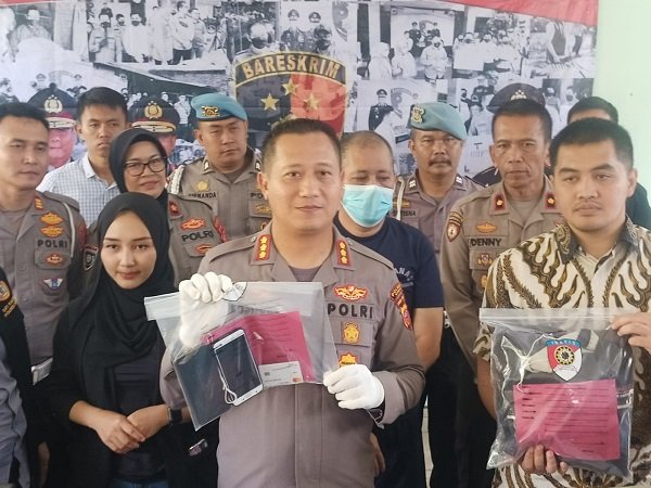 Jual Video Intip Rok Wanita, Pria di Bandung Tak Berkutik Diringkus Polisi