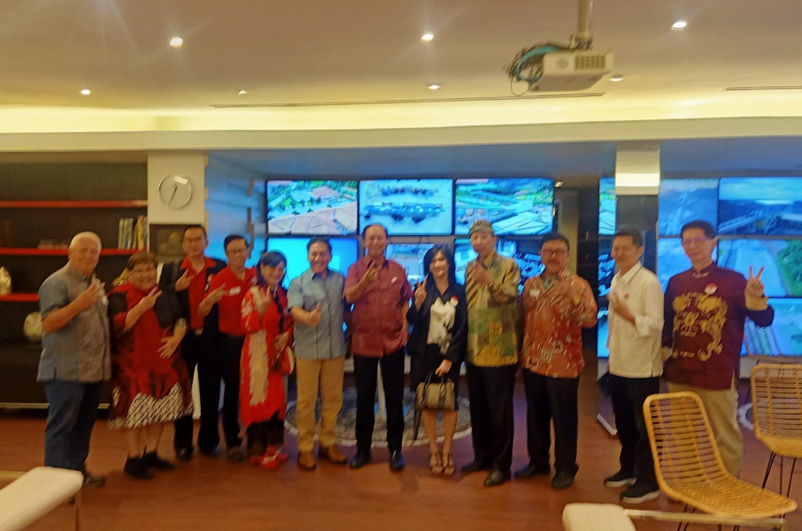 Perayaan Natal 2022, Syukuran Tahun Baru dan Rayakan Imlek 2023 Momentum Jaga Kekompakan Alumni SMA Negeri 2 Jakarta