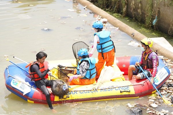 Hari Peduli Sampah Nasional, Pandawara Group & JQR Bebersih Sungai