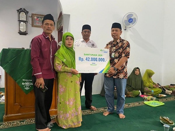 BPJS Ketenagakerjaan Tasikmalaya Serahkan Santunan JKM kepada Ahli Waris
