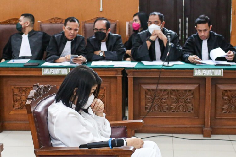 Putri Candrawathi Divonis 20 Tahun Bui, Lebih Berat dari Tuntutan Jaksa
