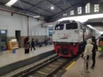 KAI Daop 2 Bandung Siapkan 24 Lokomotif dan 244 Kereta untuk Angkutan Lebaran 2024