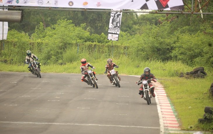 Bikers Brotherhood 1% MC Indonesia Gelar Balap Motor Klasik