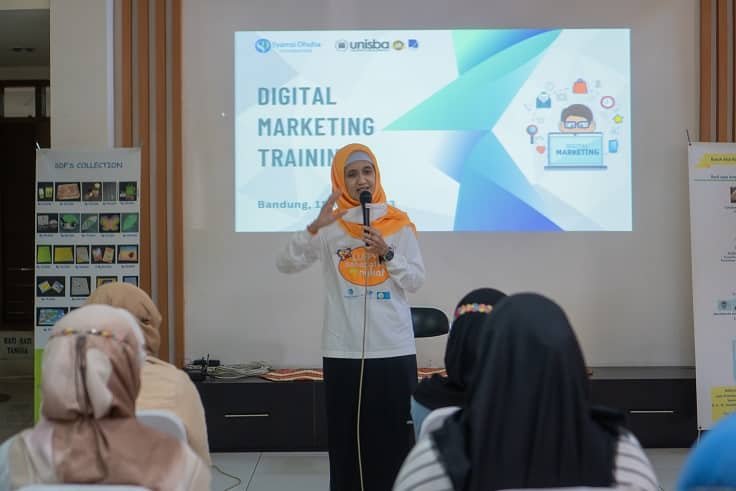 Fikom Unisba dan Syamsi Dhuha Foundation Gelar PKM tentang Digital Marketing