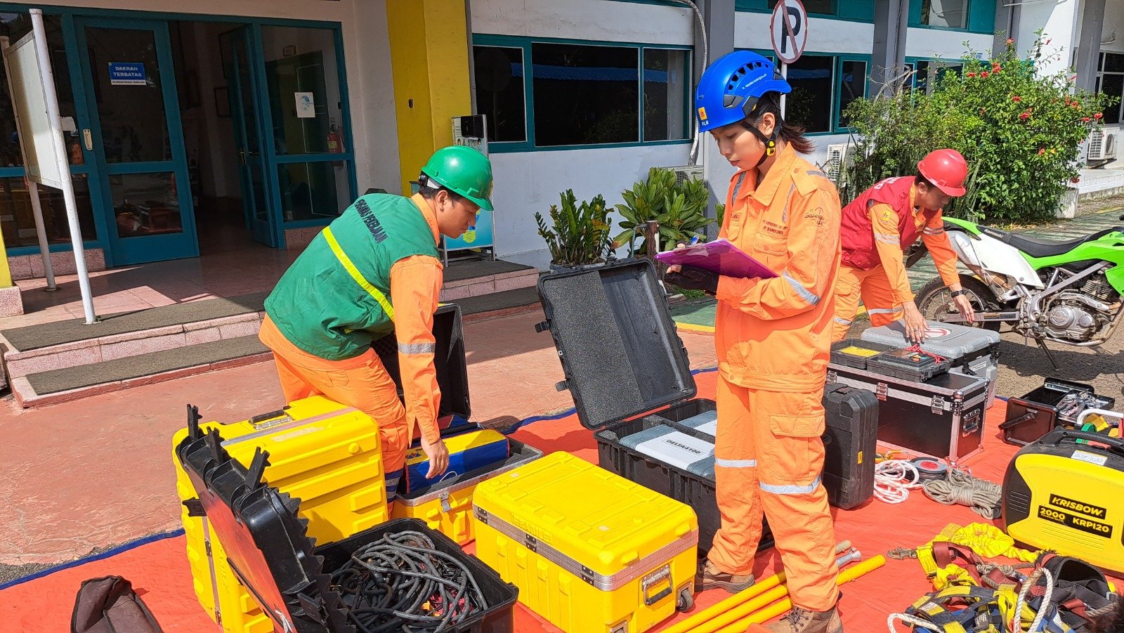 PLN UPT Bandung Pastikan Pasokan Listrik Andal Jelang Idul Fitri 1444 H