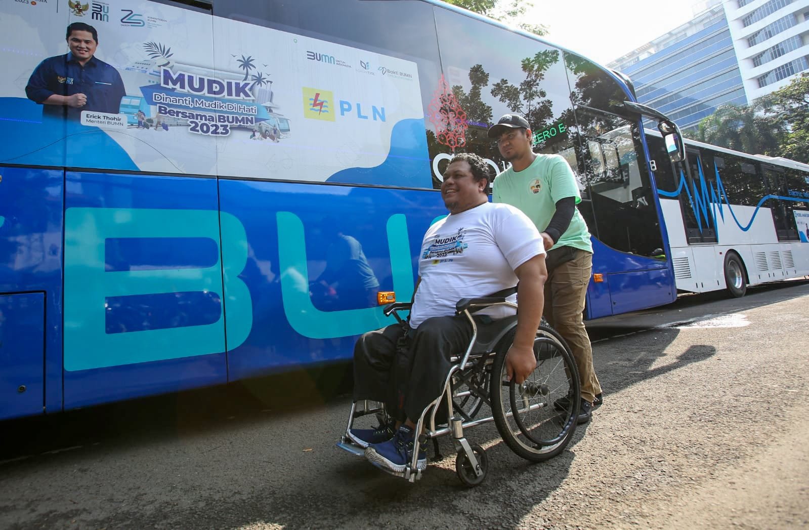 Mudik Gratis Bersama PLN Terasa Spesial, Dua Bus Khusus Difabel Diberangkatkan ke Solo dan Malang