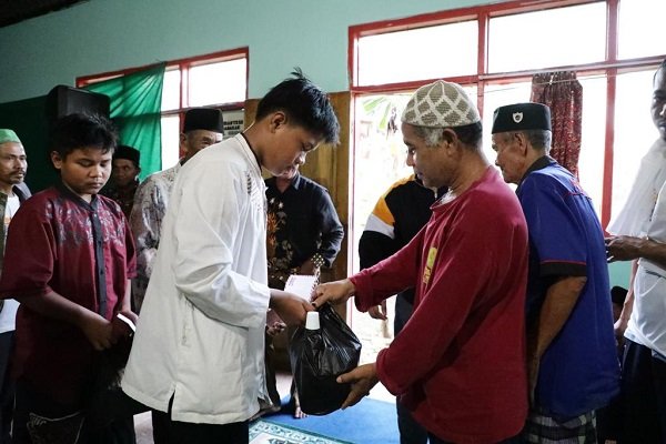Manfaatkan Momen Akhir Ramadan, Gelar Buka Bersama Hingga Santuni Anak Yatim