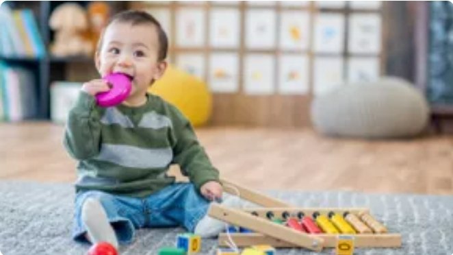 Waspada Bayi Suka Memasukkan Benda ke Mulut, Lakukan Cara Ini Segera