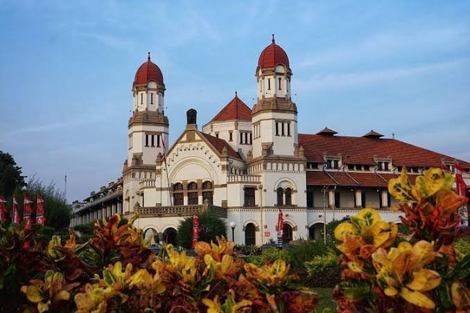 5 Tempat Wisata yang Tak Boleh Dilewatkan Saat ke Semarang