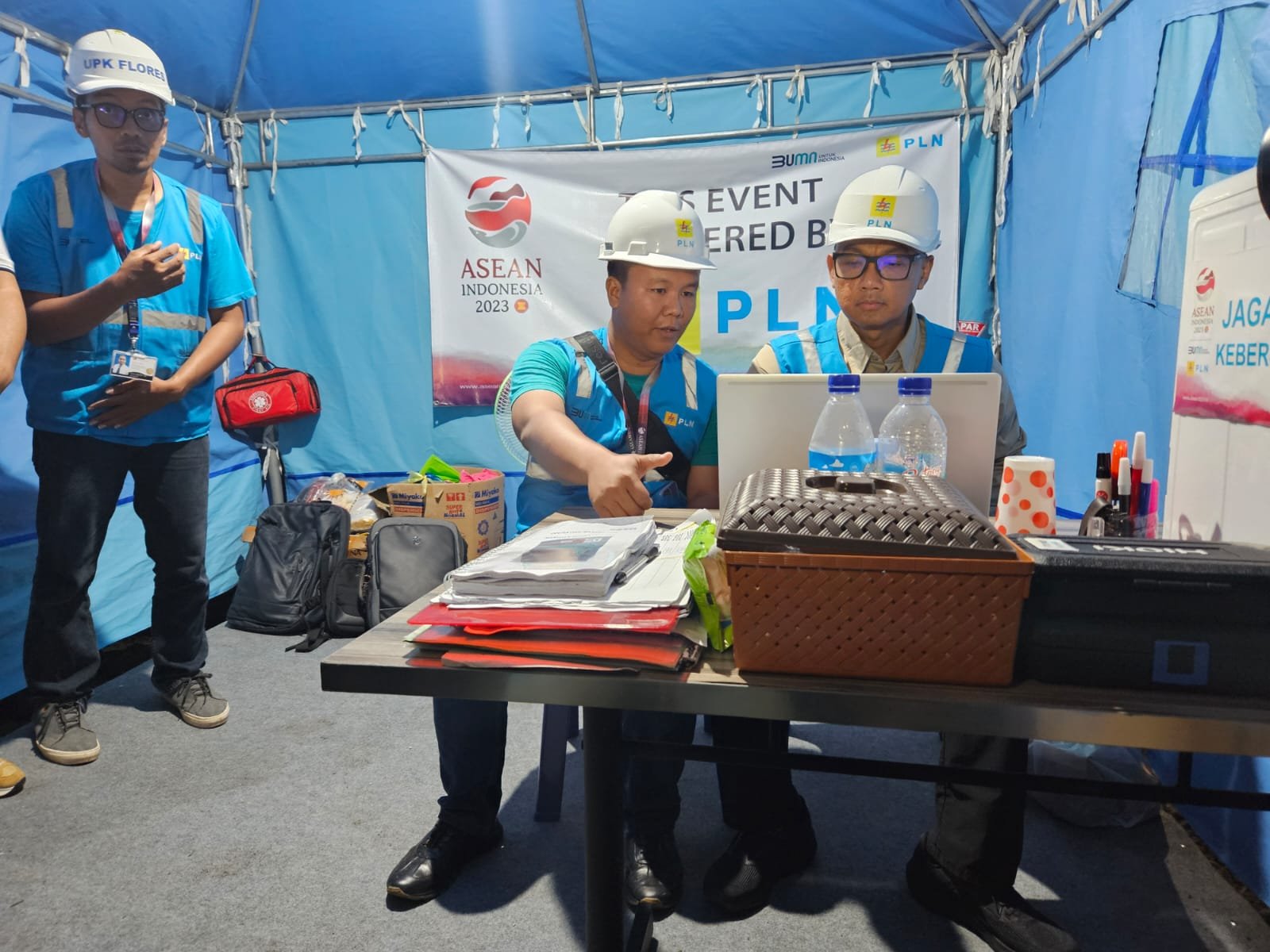 Pompa Semangat Personel, Dirut PLN Spontan Datangi Pos Siaga Kelistrikan di Lokasi-lokasi Penting KTT ASEAN