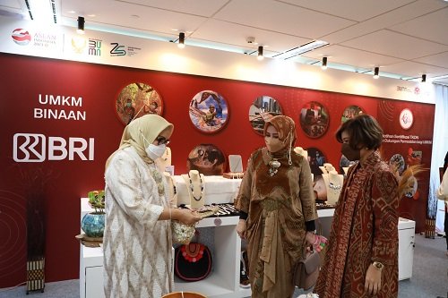 Bersama Dekranas dan BUMN, BRI Dukung UMKM Naik Kelas dengan Sertifikasi TKDN
