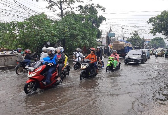 BMKG: Banjir Dayeuhkolot Akibat Hujan Lokal Pancaroba
