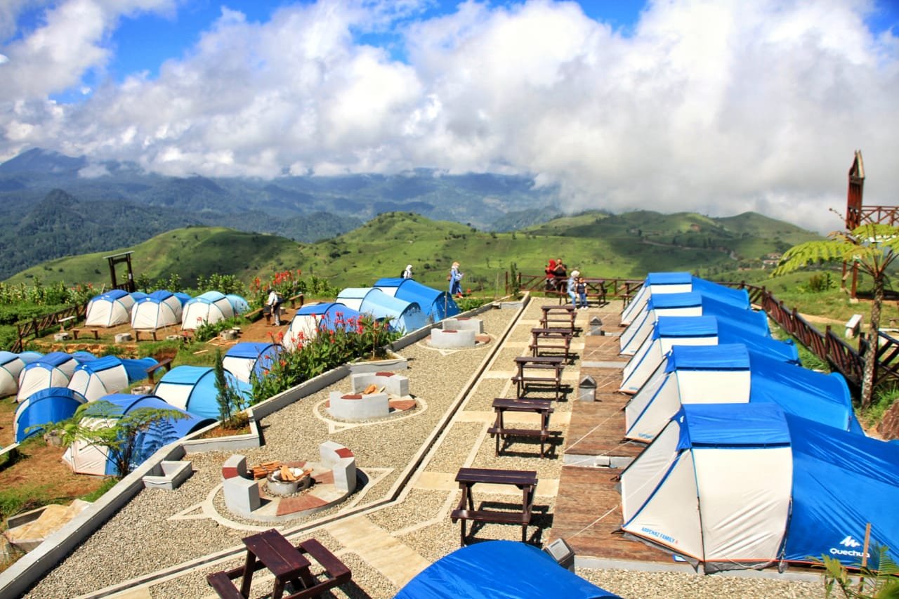 Wisata Taman Langit Menjadi Primadona di Ujung Kabupaten Bandung