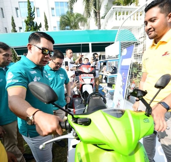 Ridwan Kamil Dorong Masyarakat Manfaatkan Subsidi Kendaraan Listrik