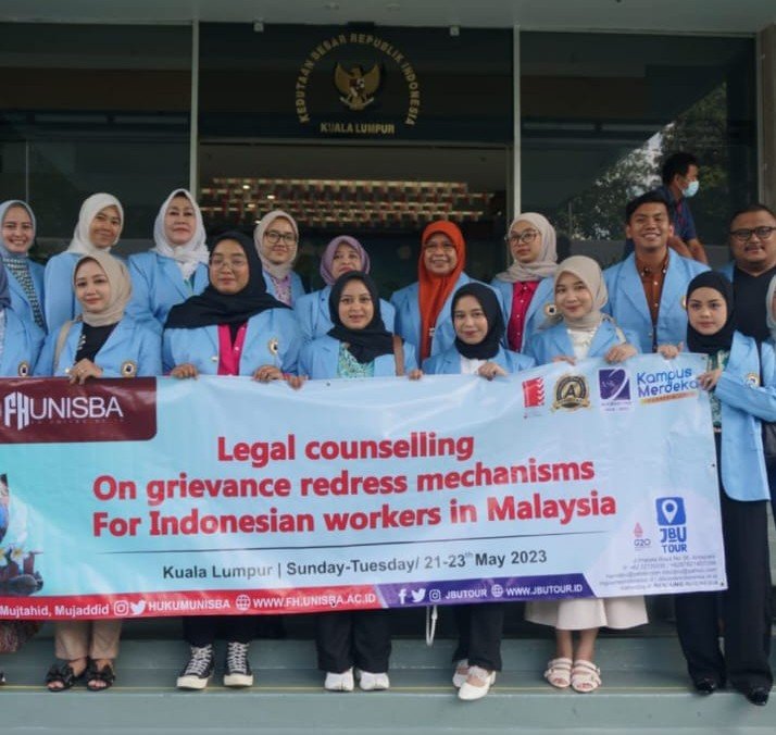 Kerja Sama dengan UiTM dan KBRI Kuala Lumpur Malaysia, FH Unisba Gelar PKM Internasional
