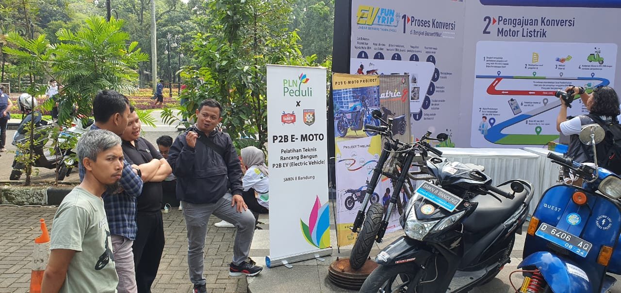 Motor Listrik Program TJSL PLN P2B E-Moto Sukses Curi Perhatian Dalam Gelaran EV Fun Trip