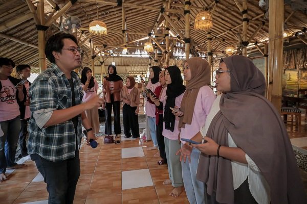 Asah Bakat Milenial Melalui Pelatihan Vokal Gratis