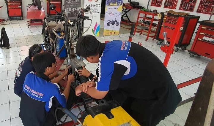 Program TJSL PLN Rancang Bangun Motor Listrik Oleh SMK Se Jawa Bali Masuk Tahap Pembuatan Body Motor
