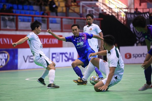 COSMO JNE FC Tampilkan Permainan Terbaiknya di GOR Indoor Kanjuruhan Malang