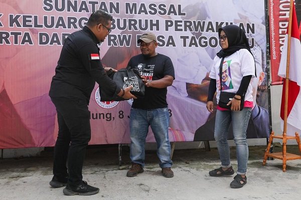 Relawan GBB Gelar Sunatan Gratis untuk Anak dari Keluarga Buruh