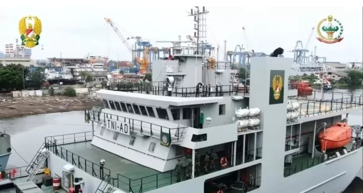 Dua Kapal Baru TNI Bermarkas di Surabaya, Menhan Prabowo Sebut Penguatan Angkatan Laut Mutlak Dilakukan