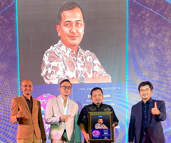 JNE Raih Penghargaan PR Person Awards 2023